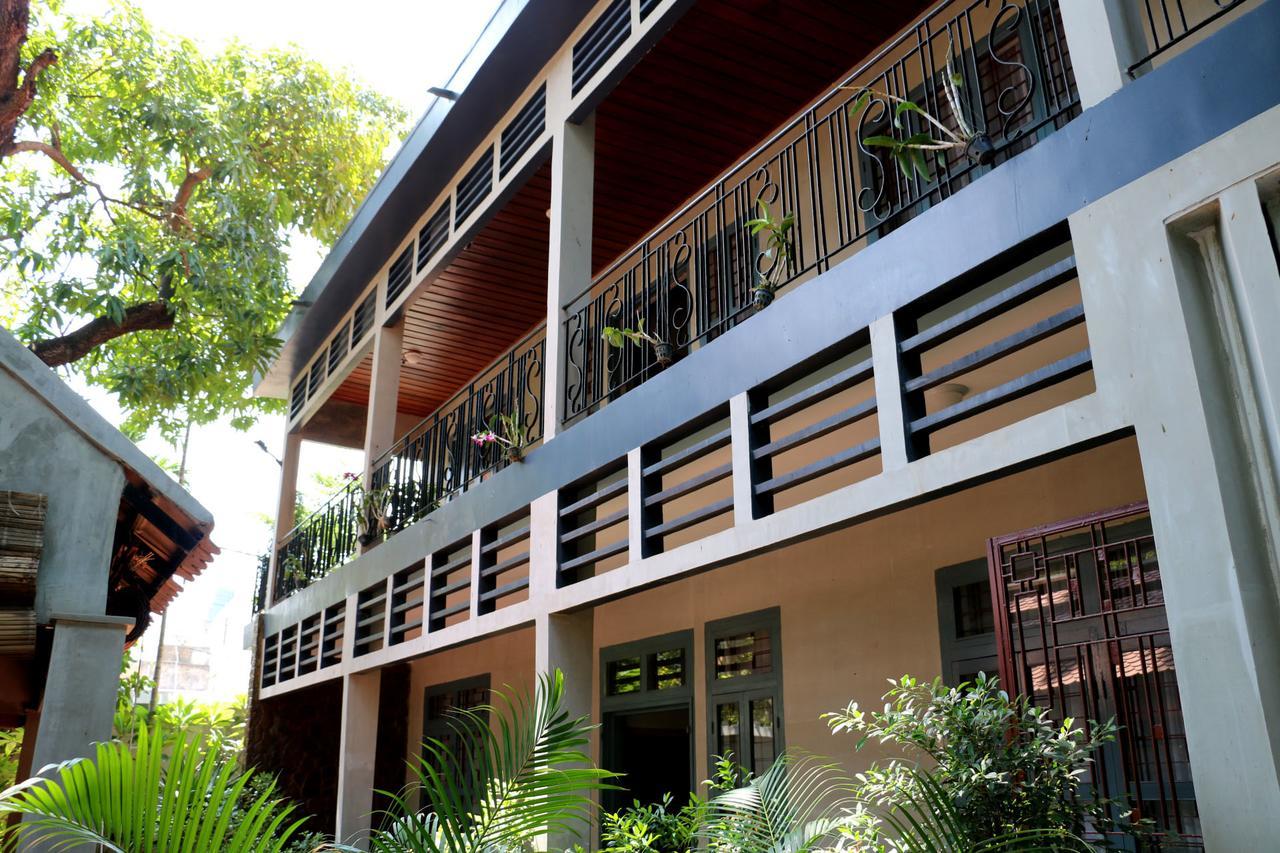 Corner9 Bassac Boutique Hotel Phnom Penh Eksteriør bilde